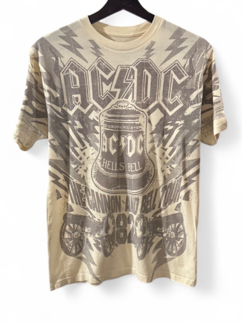 VTG Y2K Men’s AC/DC Cannon and Bell Tour Graphic T-shirt Size Medium